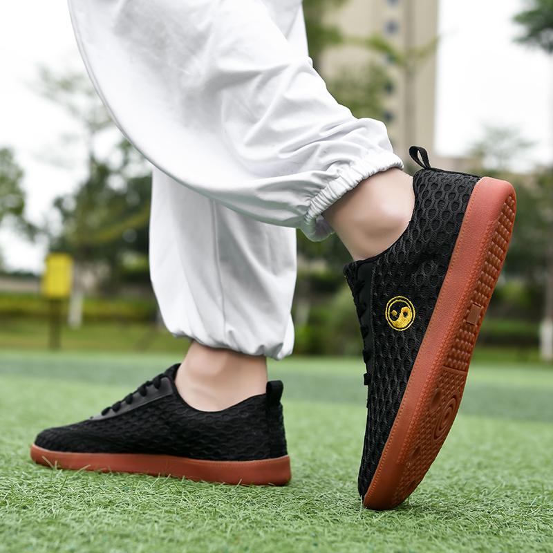 Men's and Women's Taekwondo Shoes Men's Sports Shoes Mesh Breathable Kung Fu Martial Arts Tai Chi Karate Sports Shoes