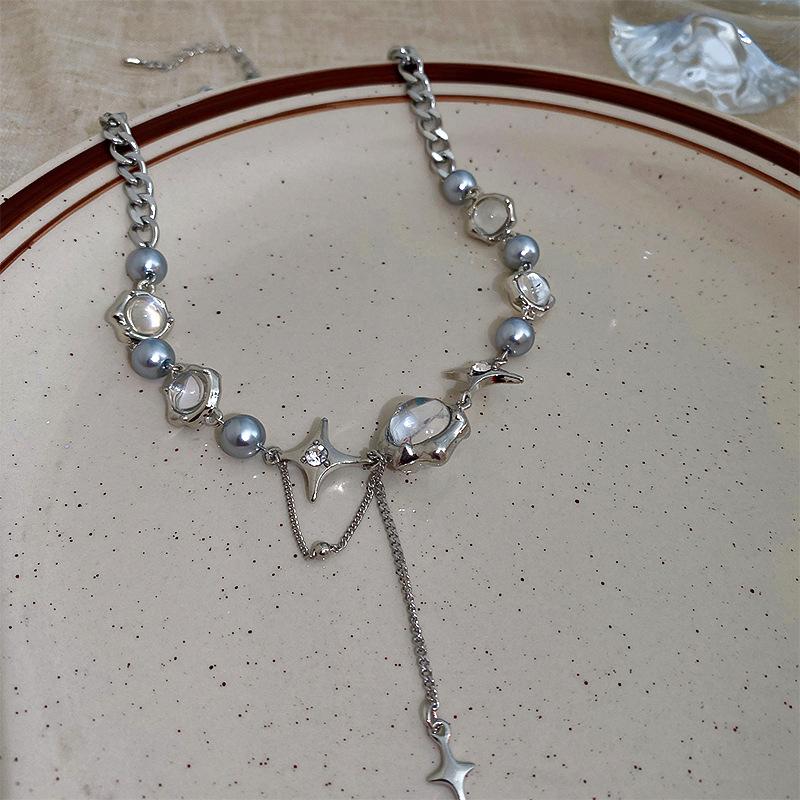 European and American Ins Cold Wind Artificial Opal Necklace Casual Sweet and Cool Personality Sweater Chain Collarbone Chain Necklace Decowomen
