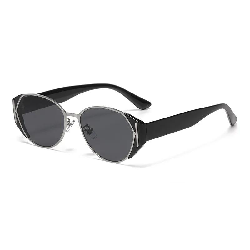 Luxury Retro Personalized Sunglasses for Women Men Metal Frame Leopard Color Sun Glasses UV Protection Goggle Shades