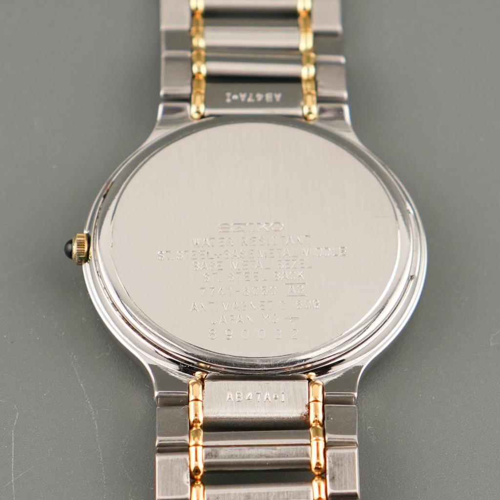 [USED] Working SEIKO DOLCE Vintage Round Quartz Watch