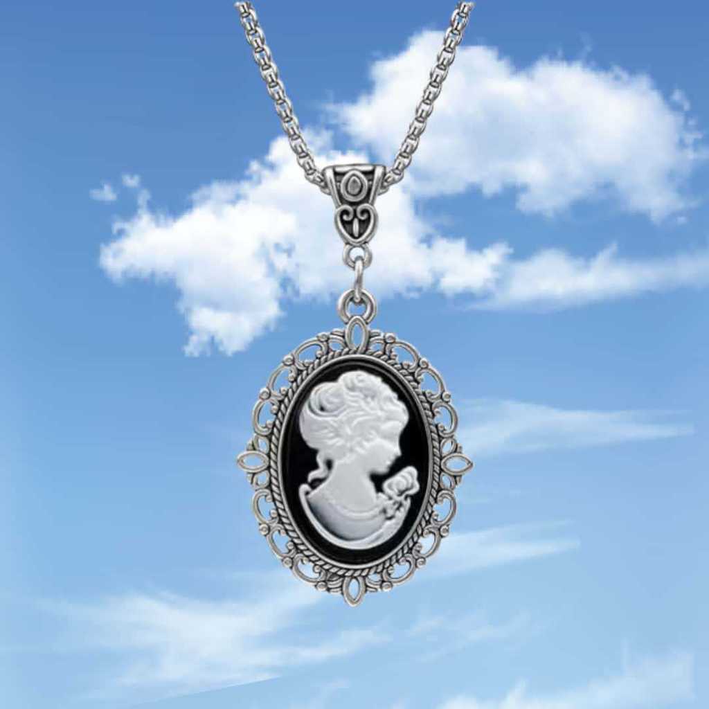 Gothic Stainless Steel Geometric Necklace For Women Party Wear