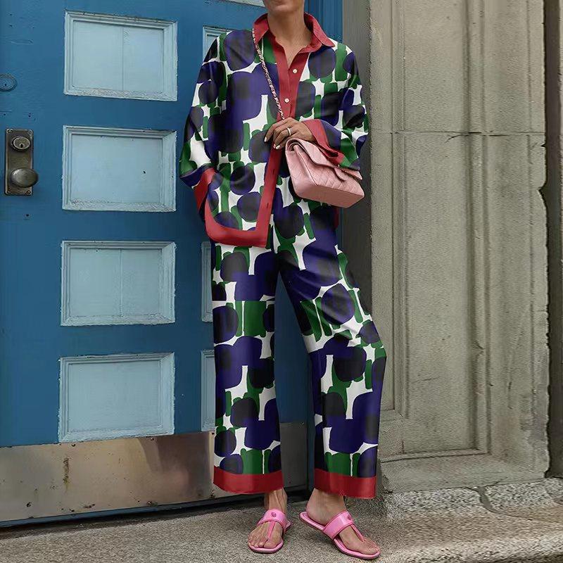 Grünes geometrisches Print Damenhemd und Wide Leg Hosen Kombinationsset