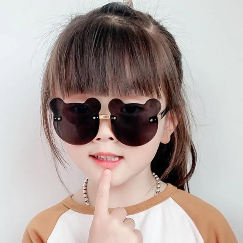 Cartoon Teddy Bear SpectacleFrame Childrens Sunglasses Gradient Color UV Resistant Sunshade Spectacles Suitable for Parties and Gatherings