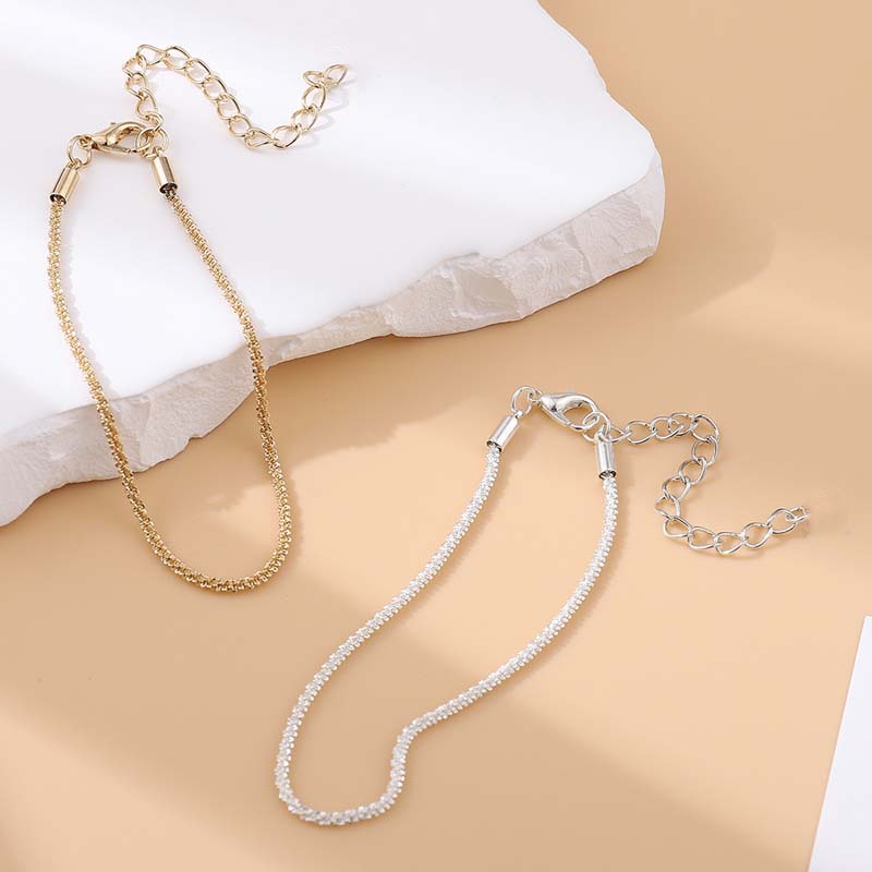 2026 Neues Silberfarbenes Funkelndes Schleierkraut Armband für Damen Exquisites Einfaches Verstellbares Kettengliedarmband Hochzeits Schmuck Party