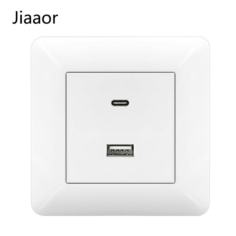 16A White German-Style Double Gang Wall Socket Panel with USB & Type C, European Standard.