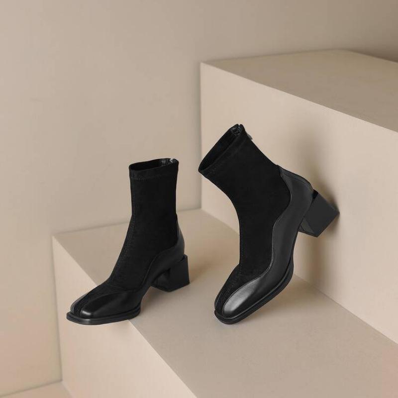 

Женские кожаные ботинки Мартин на осень и зиму, задняя молния, резиновая подошва, большой размер, кожаные ботинки, корейская версия, квадратный носок, средний каблук, полусапожки w 39 чёрный