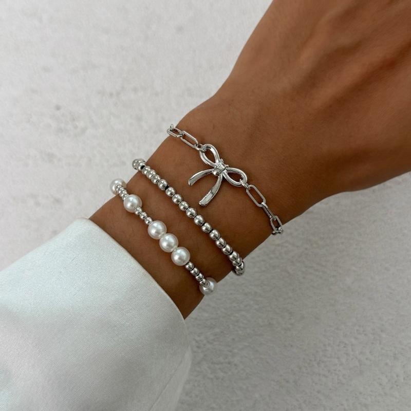 Modern Bowknot Detail Imitation Pearls Bracelet with Alloy Clasp Adjustable Chain Elegant Jewelry For Women