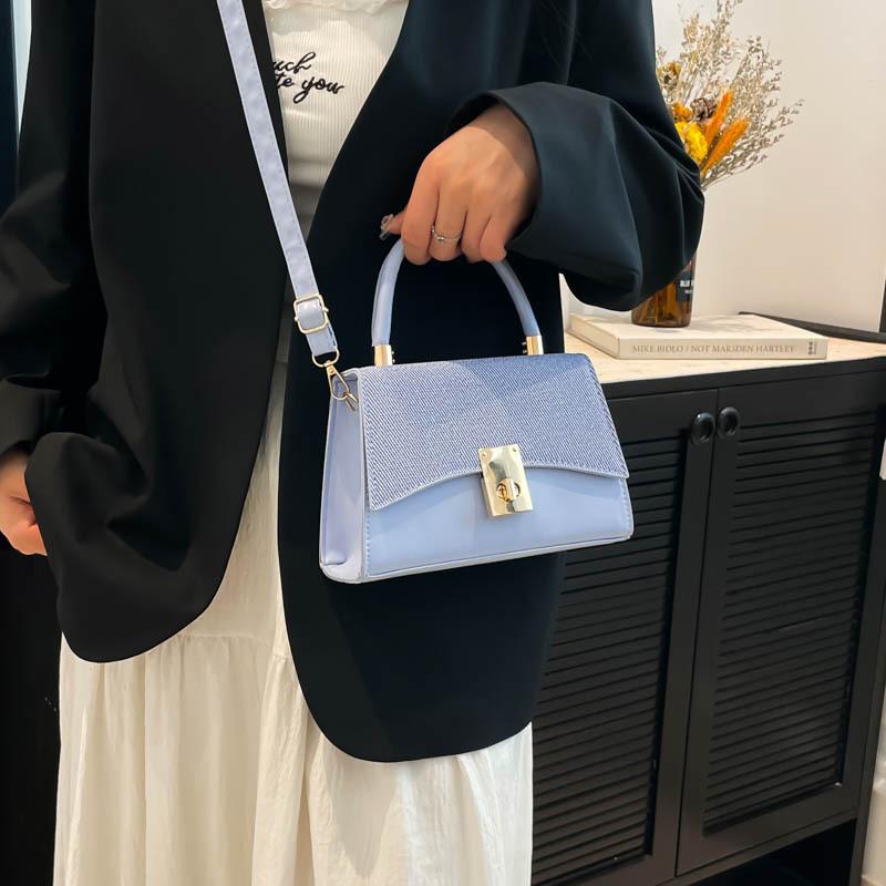 Summer 2025 new simple retro color matching design fashionable shoulder crossbody portable women's small square bag