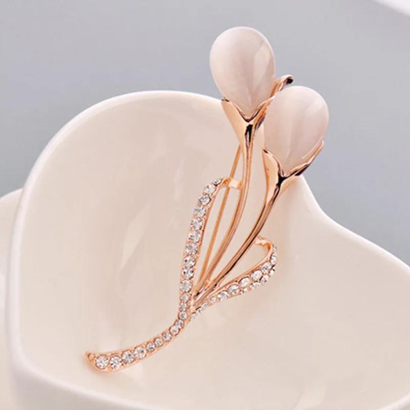 New Temperament Trendy Gold Color Zircon Flower Brooches for Women Cute Sweet Advanced Opal Pins Jewelry Accessories Gift