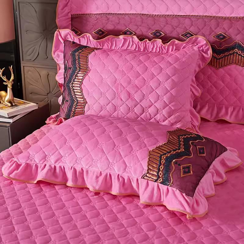 Thick Milk Velvet and Cotton Pillowcase Set Paired with Thick Velvet and Quick Heating Cotton Pillowcase for Warmth