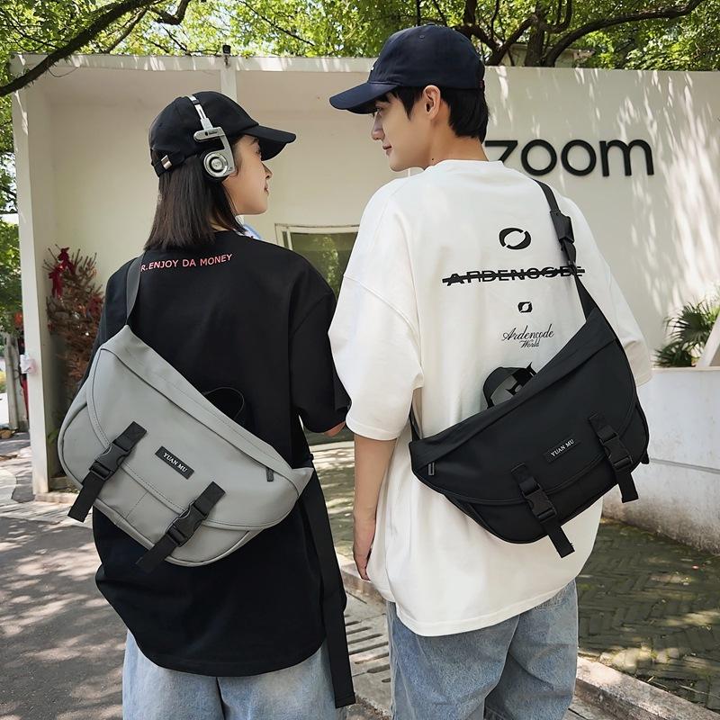 

Мужская сумка через плечо большой емкости, однотонная женская нагрудная сумка чёрный