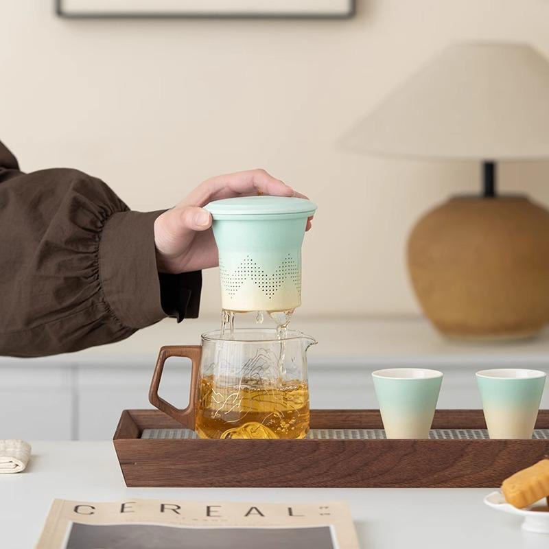 Jiangshan Glass Kuaike Cup, one pot and two cups of portable teacups, office tea separation cup gift box set