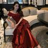 Neues Lucia Manor Französisches Rotes Schulterfreies Luxuriöses Weihnachts-Kleid Jahresversammlungs-Kleid