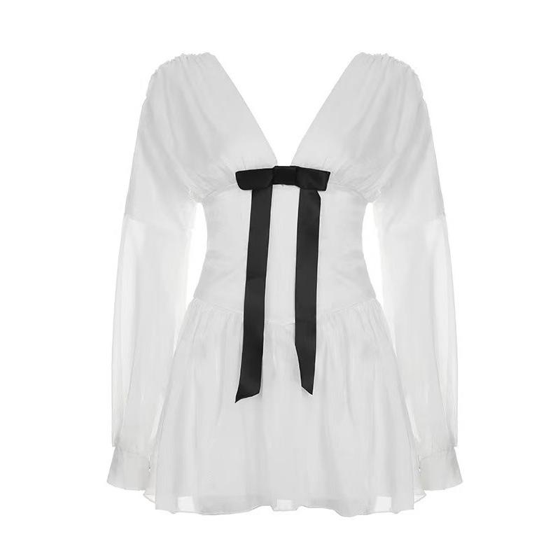 Temperament Premium Bow Splicing V-neck Long-sleeved Dress Women's Autumn Niche Pleated Slim-fitting White Short Skirt
