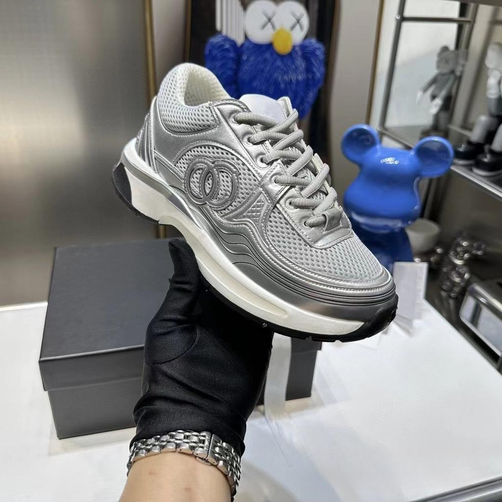 This Silver Horn King's new heightened thick-soled casual color matching mesh sneakers thick-soled dad shoes women
