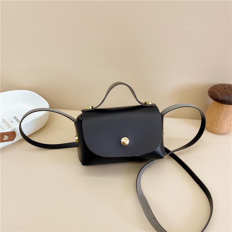 Stylish Korean Mini Children's Shoulder Bag With Vintage Design For Everyday Use