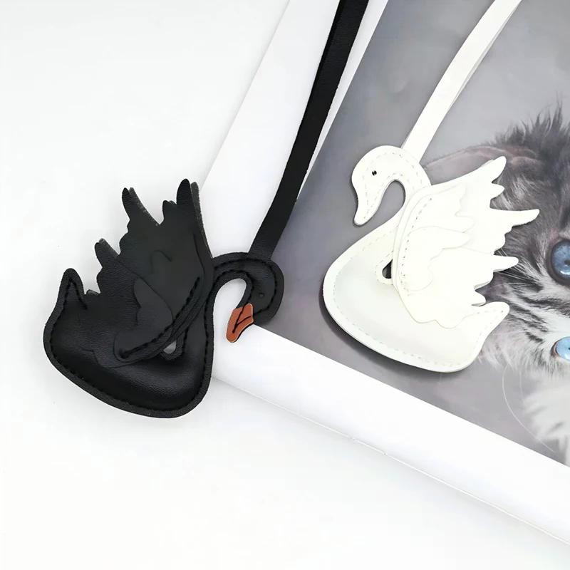 Handmade PU Leather Black White Swan Couple Keychain Cute Bag Charm Pendant Decoration Gift for Lover