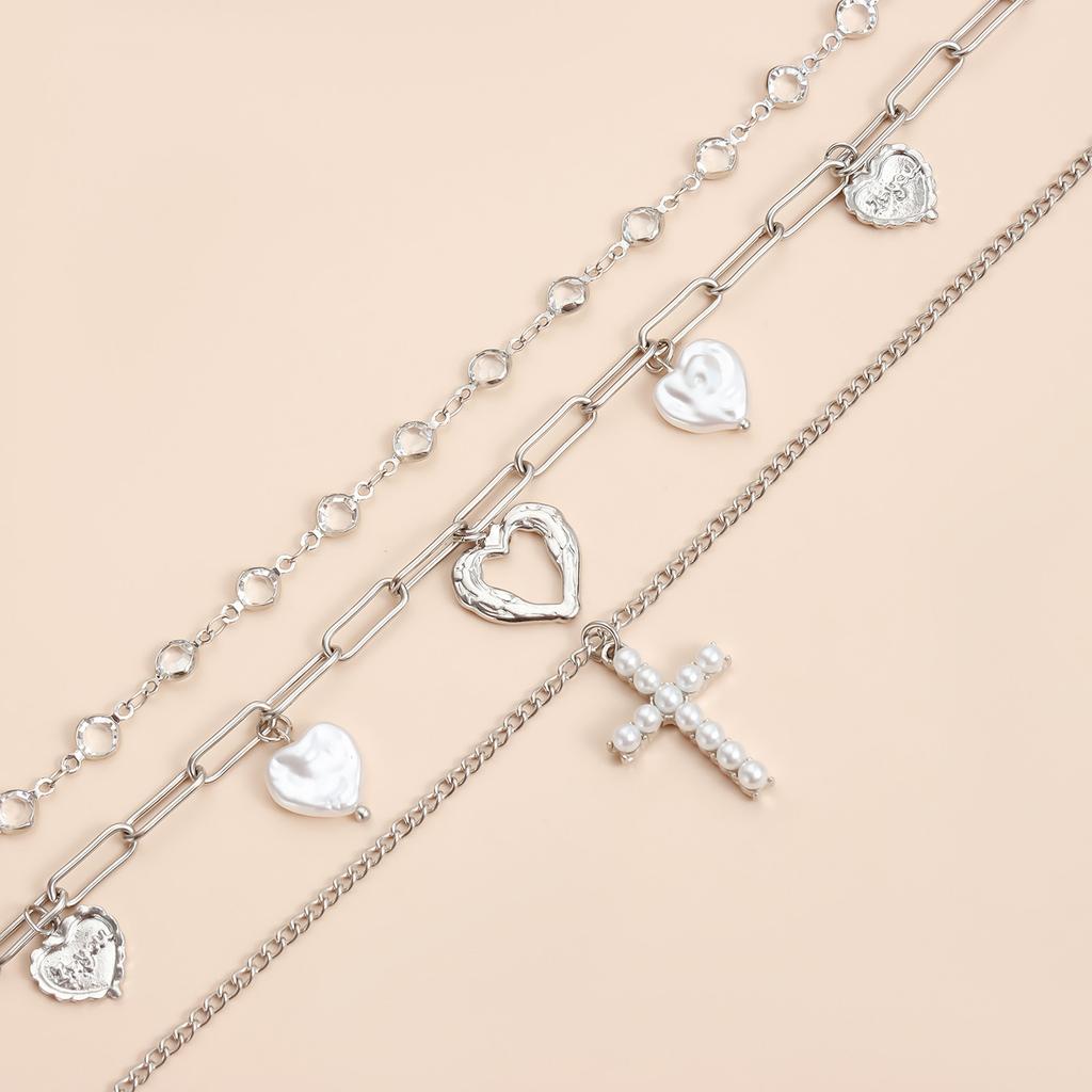 Y2K Retro Cross and Heart Charm Necklace Trendy Collarbone Chain Alloy Neck Jewelry for Women Cool Girls