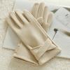 A Pair of Warm Gloves with Velvet to Prevent Cold, Suitable for Girls' Winter Windproof Cycling and Driving
