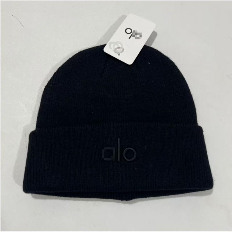 Versatile Knit Beanie Men Women - Warm Winter Hat With Embroidery Casual Fashion Accessory
