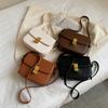 Autumn and Winter Retro Bags, New Bags, Women's Bags, Versatile Messenger Bags, High-end Shoulder Bags, Small Square Bags.