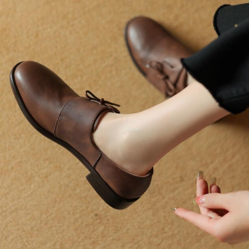 New Autumn Leather Flat Shoes 2025 Designer Outside Versatile Casual Women Loafers Concise Comfortable Soft Soled Women Flats