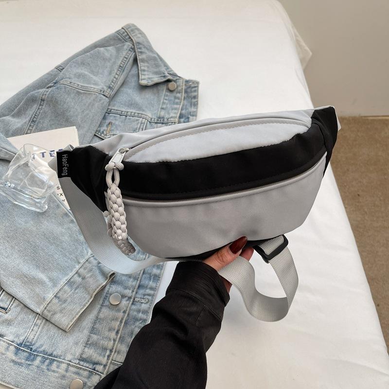 Contrast color breast bag women's casual simple messenger bag female student sports mobile phone fanny pack men