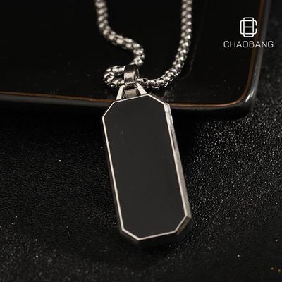 Collana con Pendente a Barra Lunga in Acciaio al Titanio Nero da Uomo - Accessori Statement di Moda Hip Hop