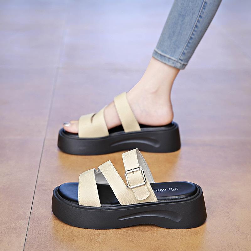 One-word drag 2025 fashion casual Boken slippers women wear cool slippers in summer women's new soft bottom thick bottom retro