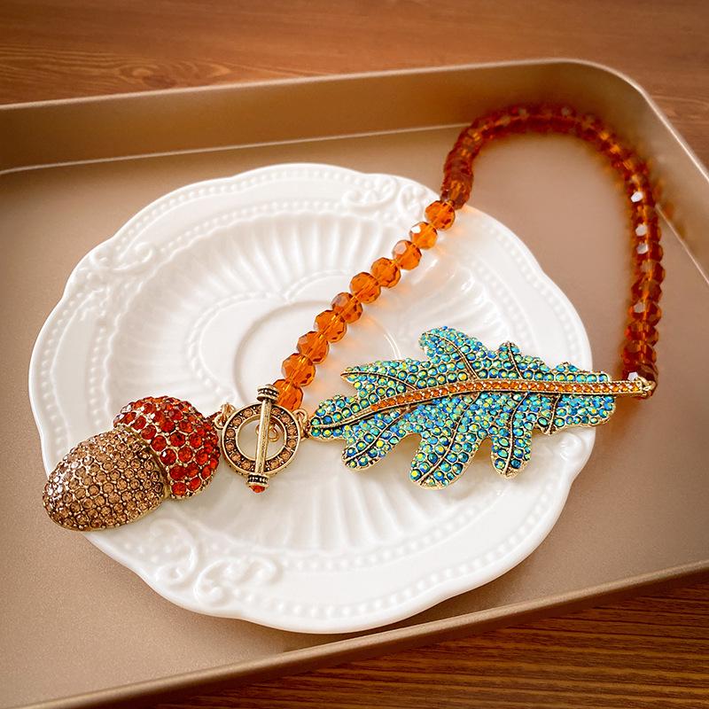 Vintage Retro Court-Style Clavicle Necklace for Women