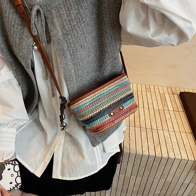 Nischen-Regenbogen-Stroh-Webtasche Damen neue Mini vielseitige Umhängetasche gewebte Tasche Eimertasche