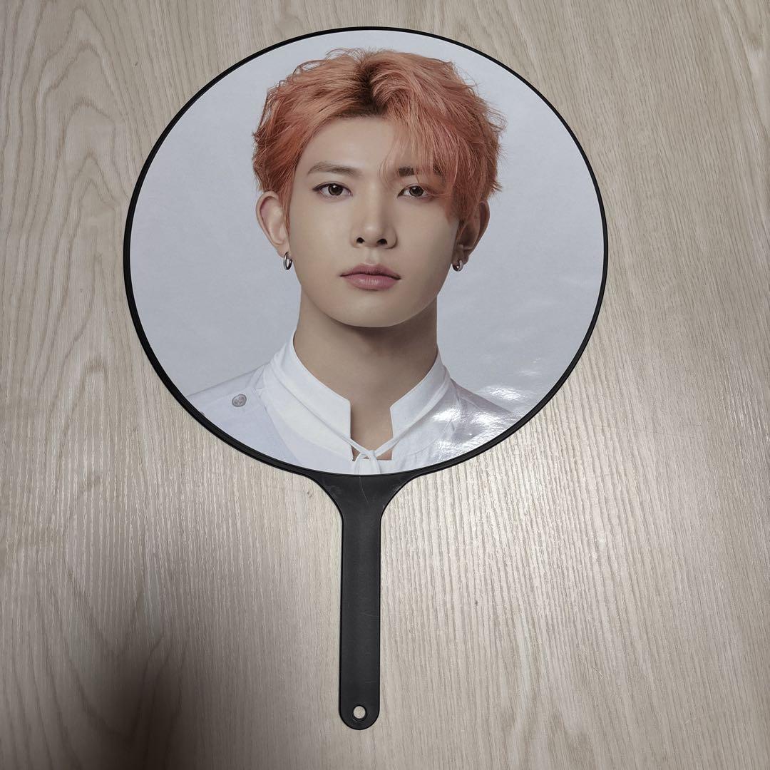 

[USED] ENHYPEN Heeseung Walk the Line Fan