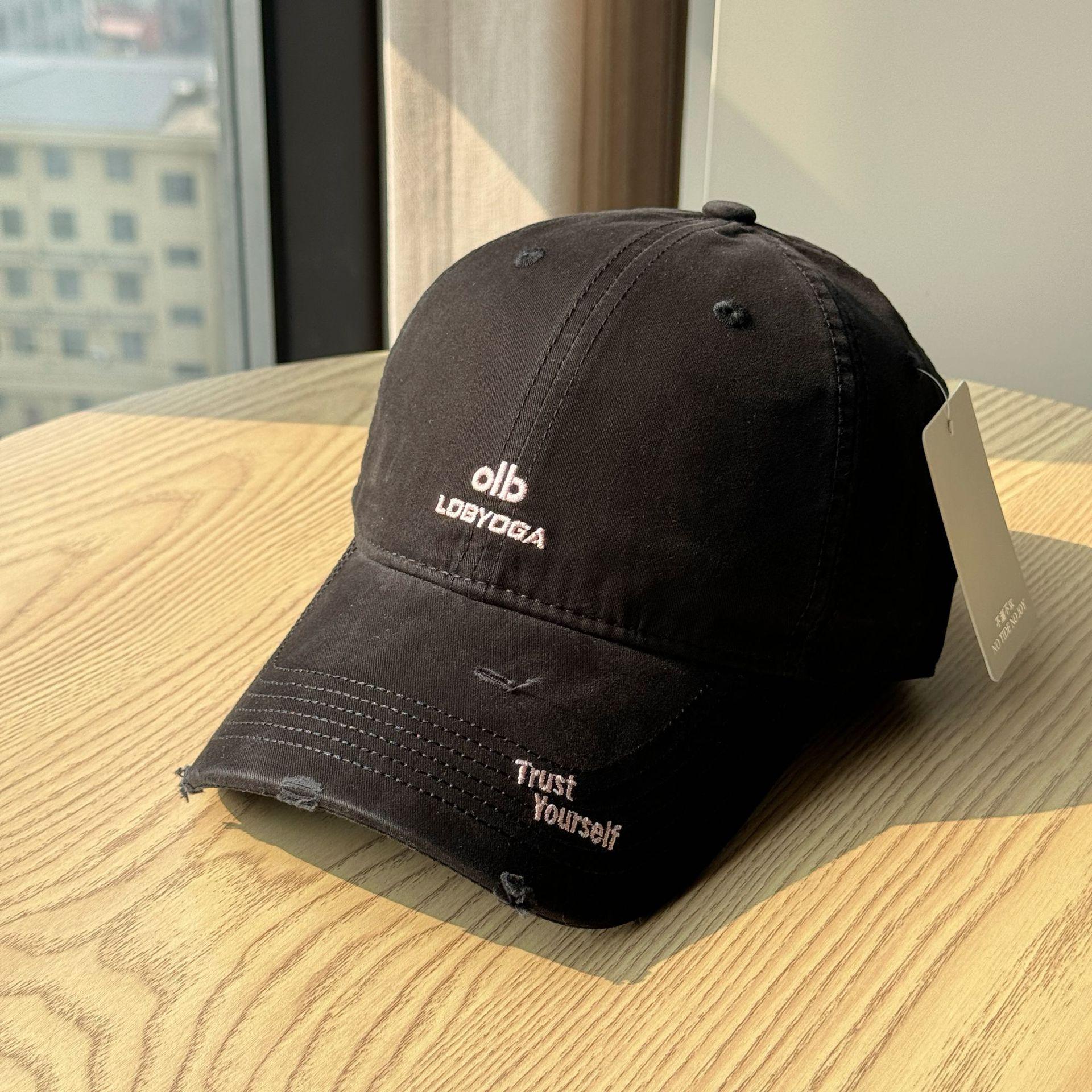 

Korean-style soft-top simple trendy letter embroidered baseball cap for men and women, washed pure cotton, casual and versatile duckbill cap for Adult54-60Adjustable чёрный