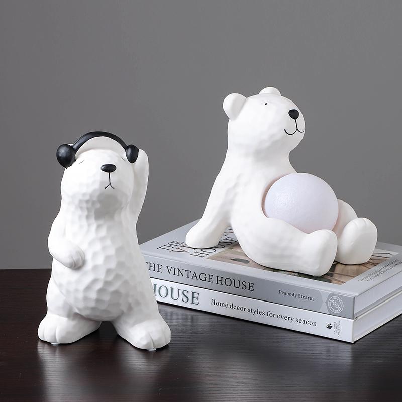 White Statuettes Resin Polar Bear Animal Ornament Sculpture Electroplating Decoration for Living Room Wine Cabinet Figurines