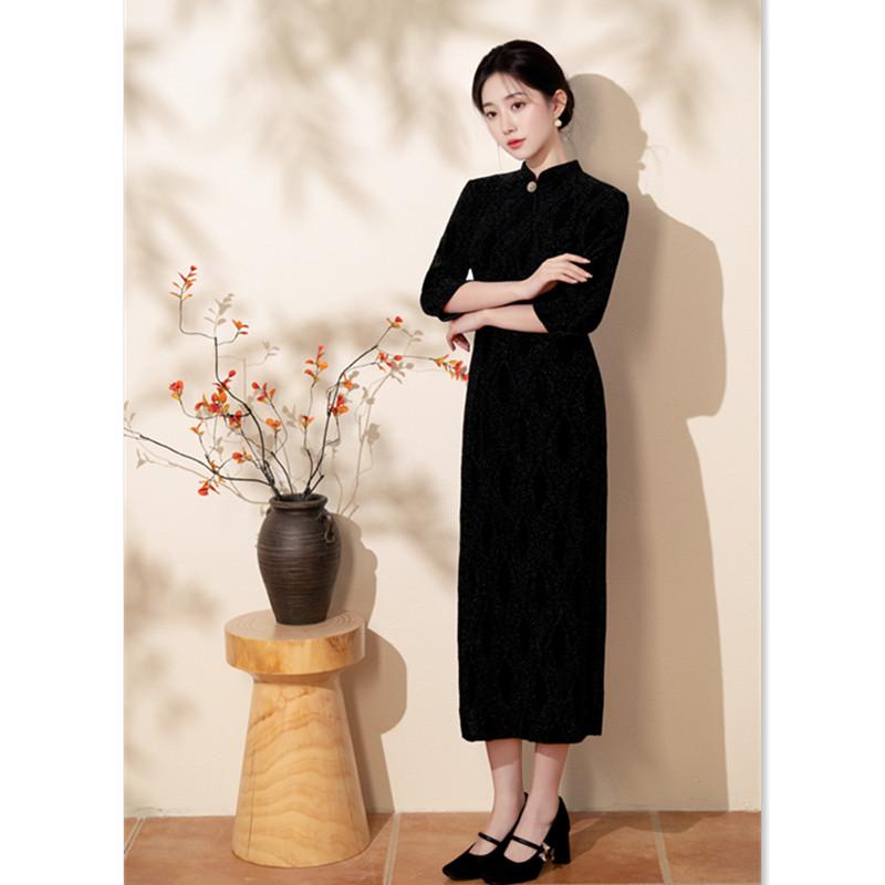 Simple and fashionable Korean bright silk black cheongsam spring and summer new improved new Chinese daily cheongsam dress