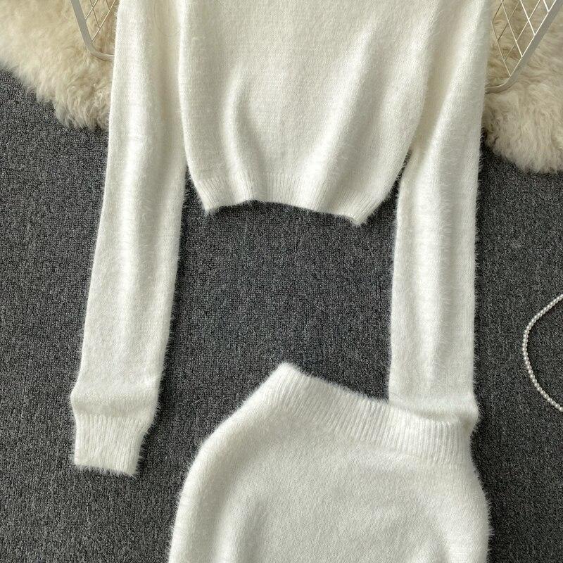 Autumn And Winter Fashion Short Long-Sleeved Knitted Sweater + Hip Short Skirt Two-Piece Set