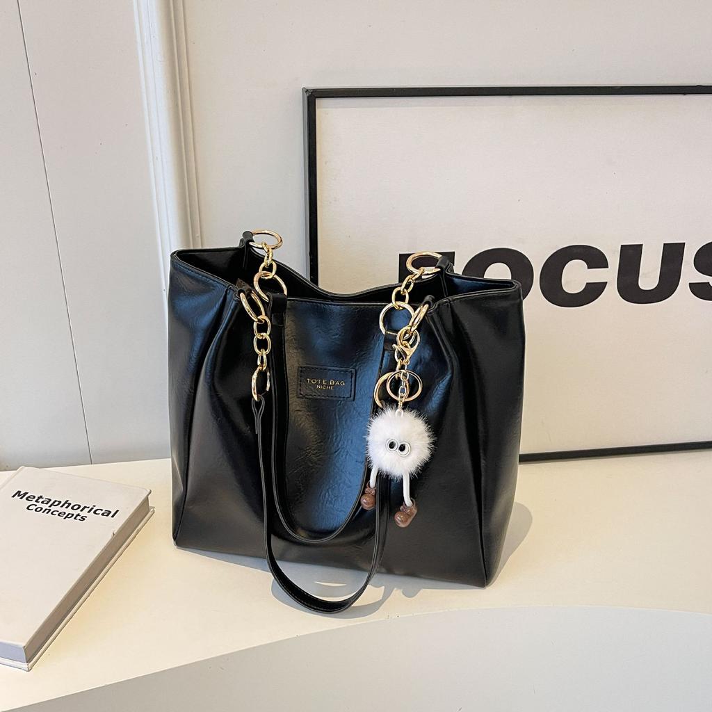 Wholesale Fashion Big Bag Women's 2025 New Trendy Autumn and Winter Retro Commuter Tote Bag Large Capacity Women's Shoulder Bag