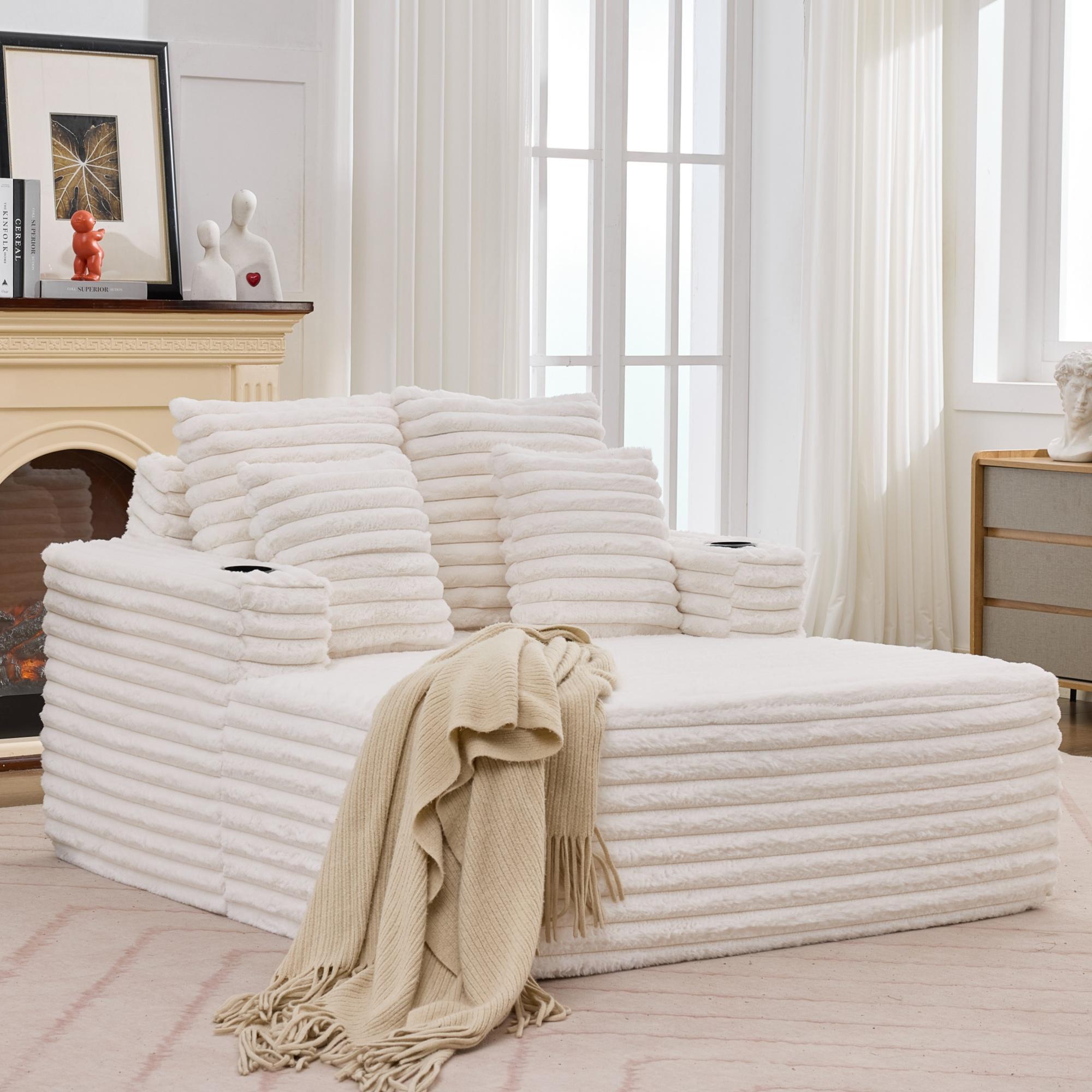 Oversized Chaise Longue, Faux Fur Sleeper