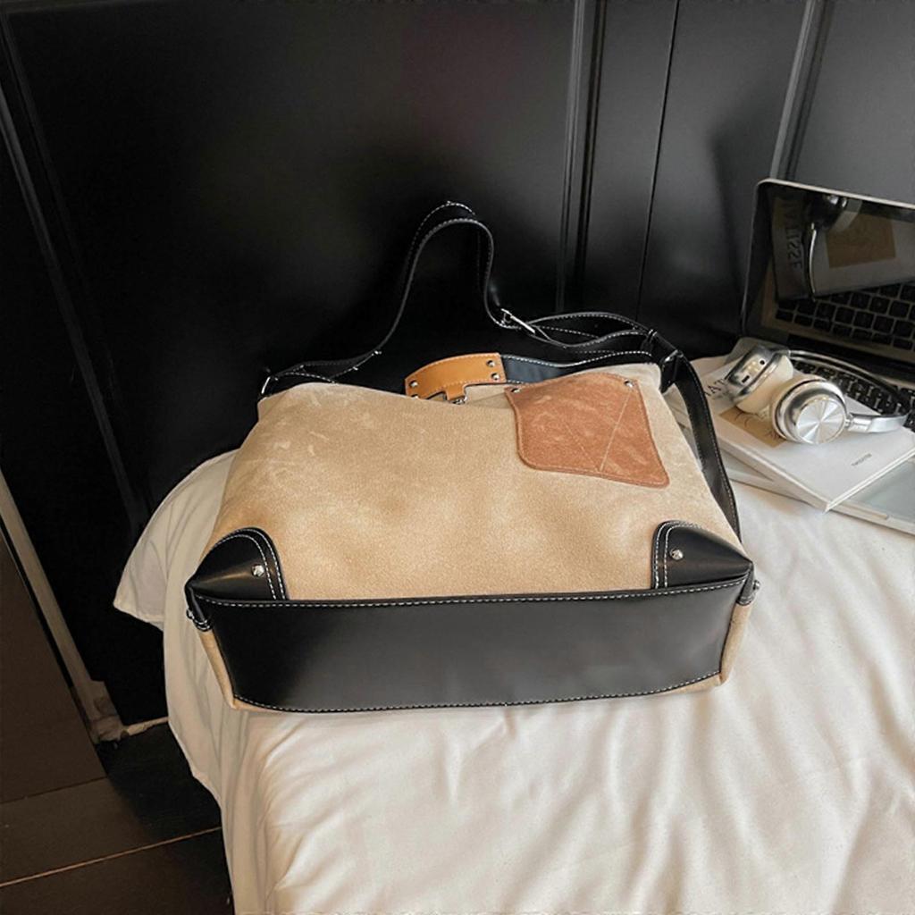 Fashionable Spacious Shoulder Bag Purse Premium PU Leather Construction Comfortable Carry For Busy Moms And Traveler Coffee