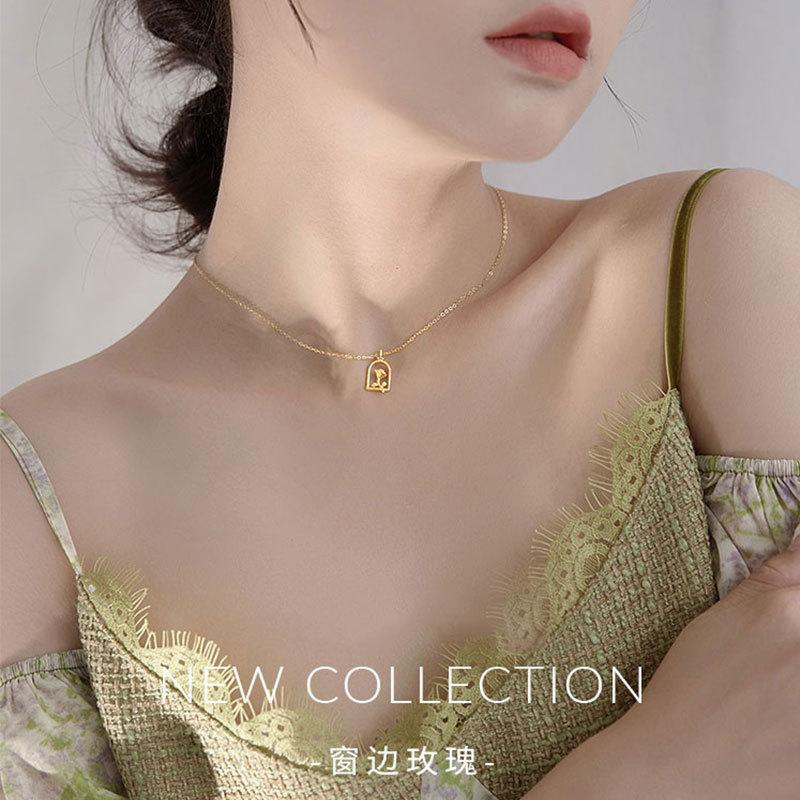 Window Rose Pendant French Romantic Necklace Clavicle Chain Niche Light Luxury Exquisite High-end Feeling