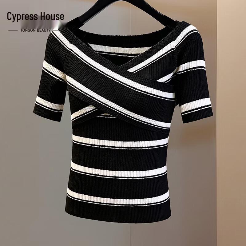 Women s V-Neck Striped Slim-Fit Knit Top One Size