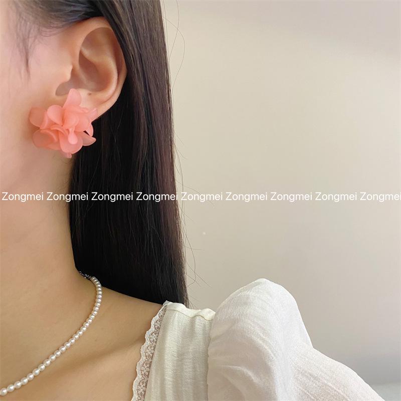 Anna SS 3D Flower Bouquet Stud Earrings - Korean-style Floral Earrings for Women, Super Fairy Design, Elegant Ear Accessories.