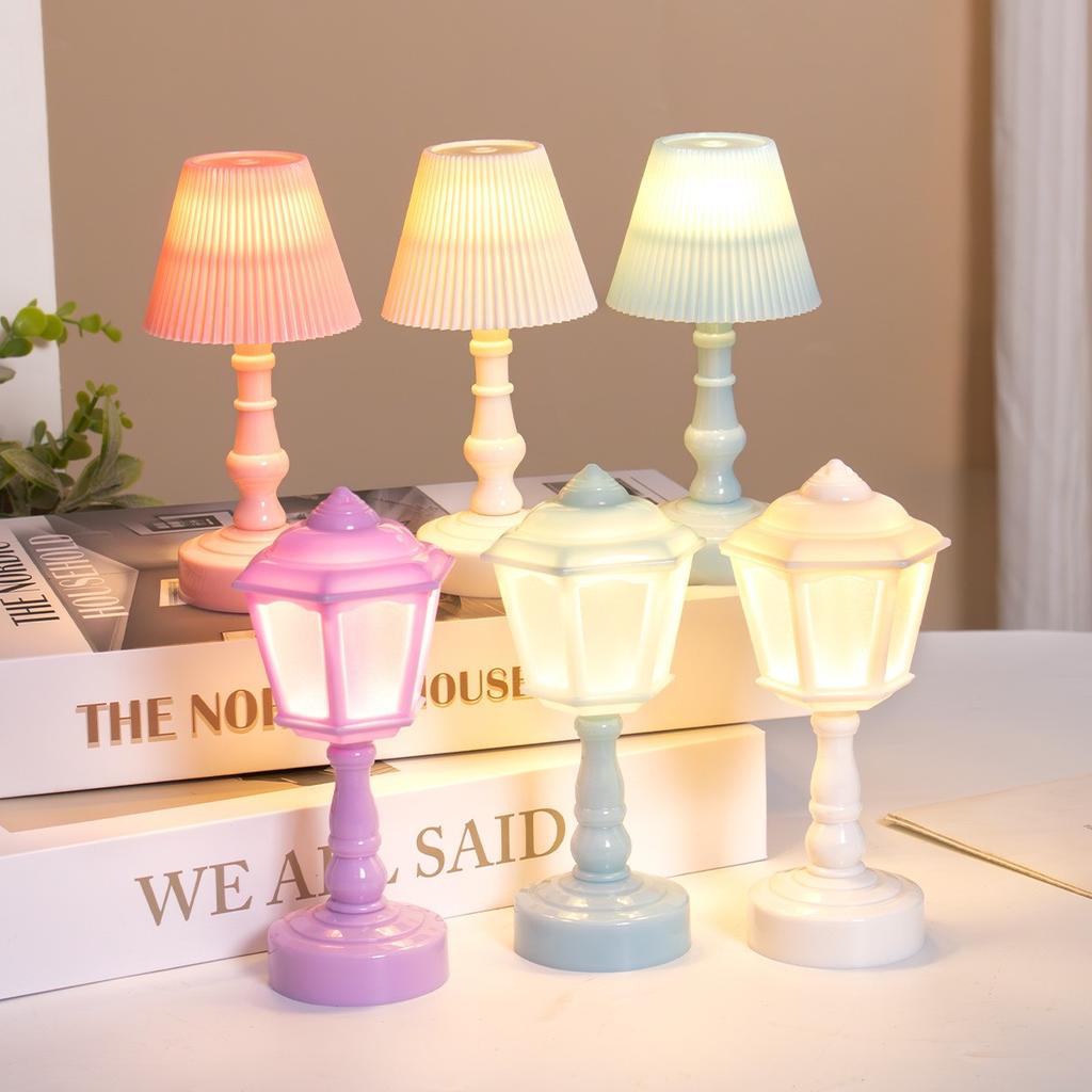 Dollhouse Led Retro Glowing Pony Lantern Simulation Cande Light Night Light Dollhouse Miniature Kerosen Lamp Home Decor Toy