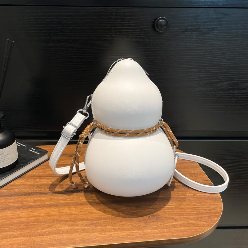 

Spring and summer new niche design sense gourd shape trendy shoulder messenger bag solid color versatile women s bag белый