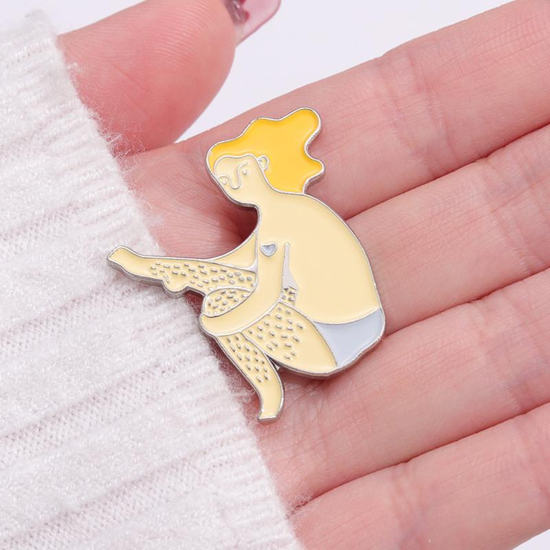 Creative Cartoon Girl Brooch Featuring Cute Yellow Hair And Fluffy Legs For Fun Fashion Accessories