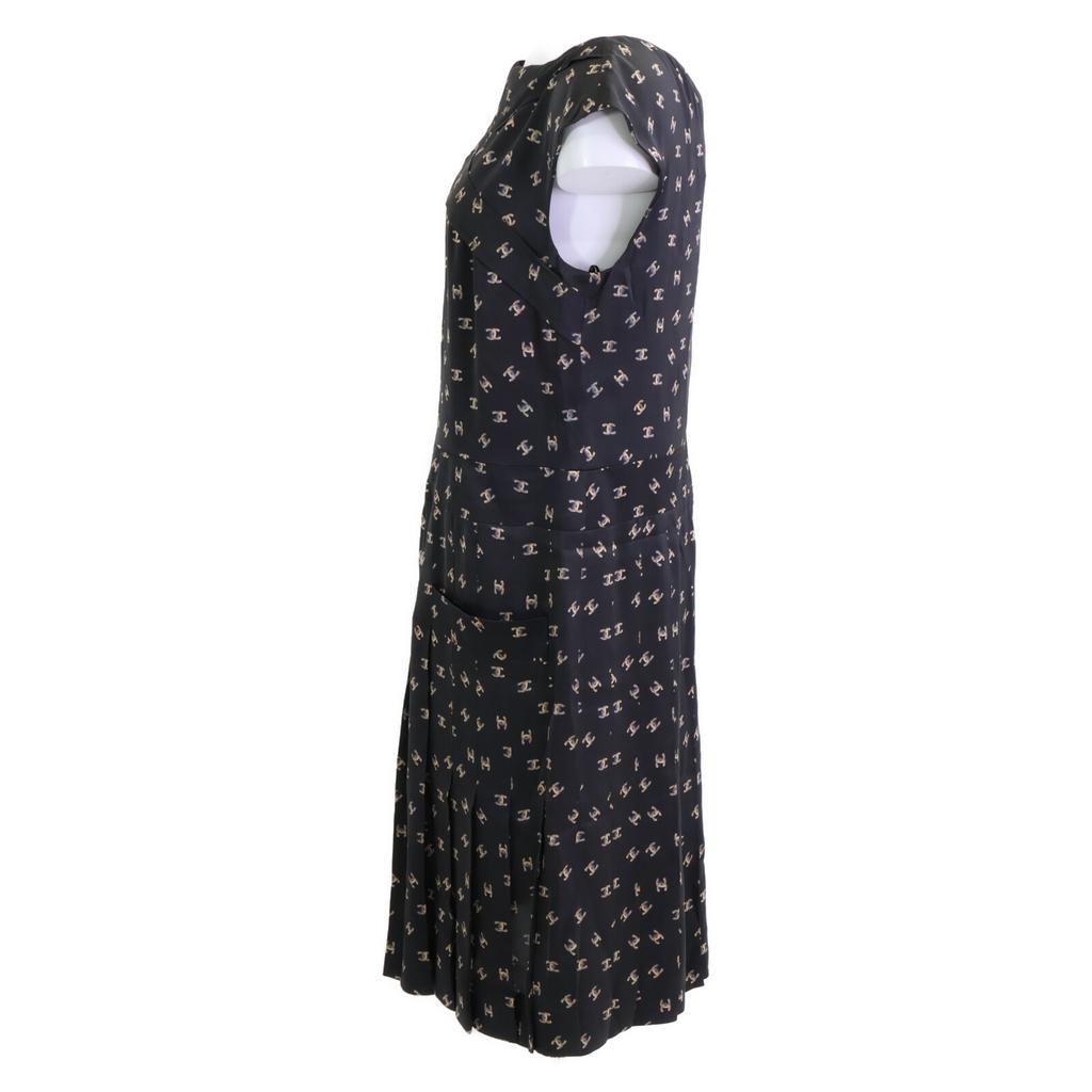 CHANEL [Excellent Condition] P44329V32715 CC Logos All-Over Print 100% Silk Sleeveless Top dress 38 blackUsed