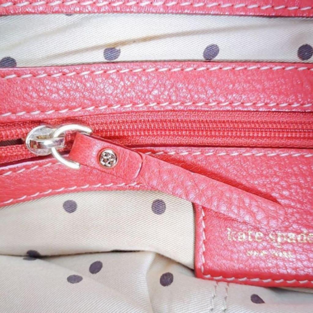 Kate Spade Drawstring type Handbag leather Red Women Used