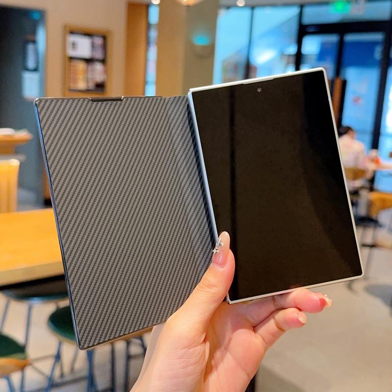 Luxury Carbon Fiber Texture Skin-Friendly Matte Leather Folding Phone Case for Samsung Galaxy Z Fold 8 Wide Shockproof Cover