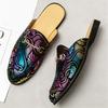 Moda Estiva Nuove Scarpe da Casa Uomo Etniche Graffiti Mezza Pantofola Maschili Lusso Designer Casual Zoccoli Mocassini Mocassini Traspiranti