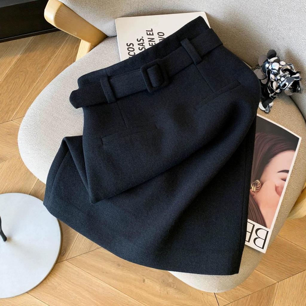 Elegant Autumn/Winter Woolen Straight Tube Skirt: High-Class, Hip-Hugging Design for Women